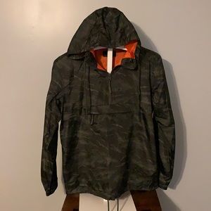Men’s Camo No Boundaries windbreaker quarter zip jacket size small